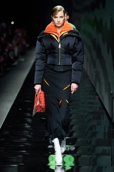 Look 59